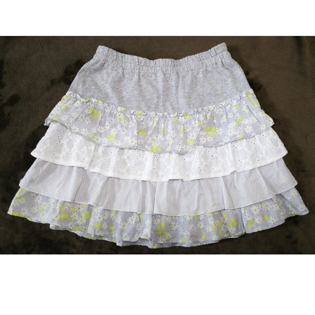 KP(ニットプランナー)のスカート(140㎝) KP キッズ/ベビー/マタニティのキッズ服女の子用(90cm~)(スカート)の商品写真