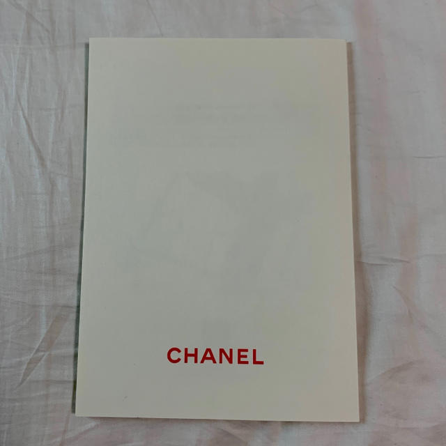 CHANEL(シャネル)のCHANEL マドモアゼルプリヴェ展　冊子 エンタメ/ホビーのコレクション(ノベルティグッズ)の商品写真