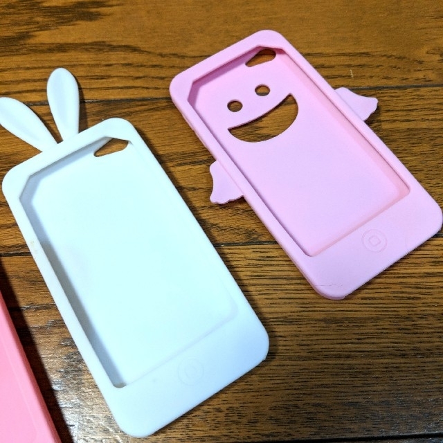 Banbi様専用　　うさみみ　白　iPod touchケース スマホ/家電/カメラのスマホアクセサリー(iPhoneケース)の商品写真