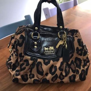 コーチ(COACH)のCOACH コーチ ショルダー付きハンドバッグ レオパード(ショルダーバッグ)