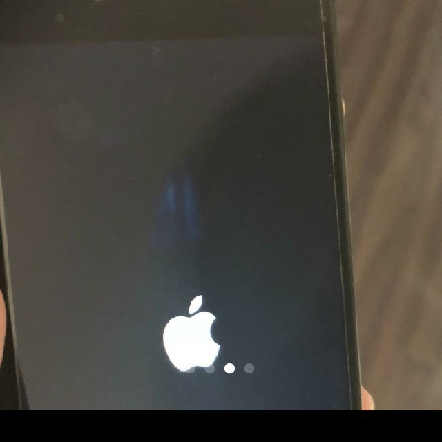 しんぞう様 iPhone 7 Jet Black 128 GB SIMフリー 高級品市場 8060円