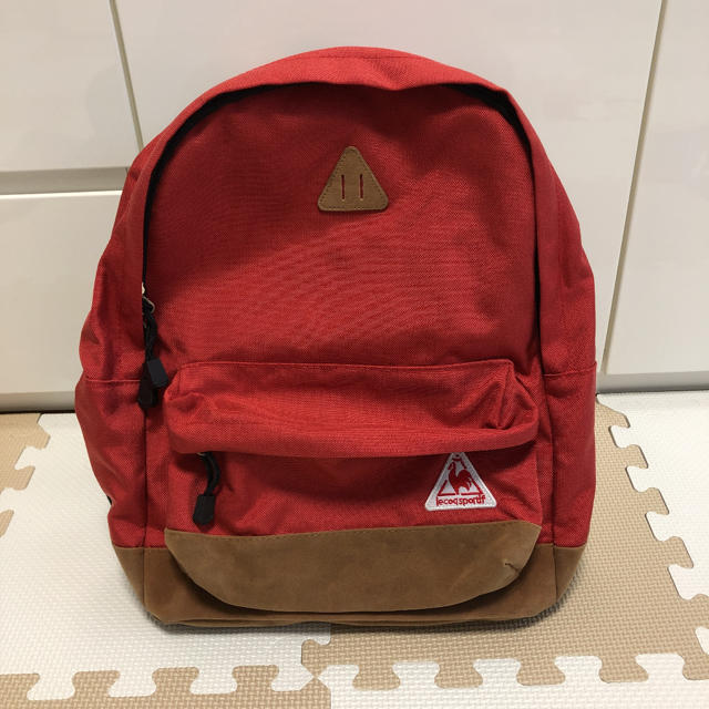 le coq sportif(ルコックスポルティフ)のルコックスポルティフ 赤リュック レディースのバッグ(リュック/バックパック)の商品写真