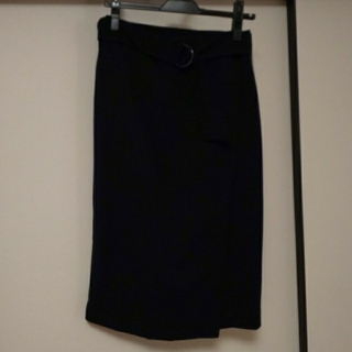 アルファキュービック(ALPHA CUBIC)のALPHA CUBICのベルトつきタイトスカート(ひざ丈スカート)