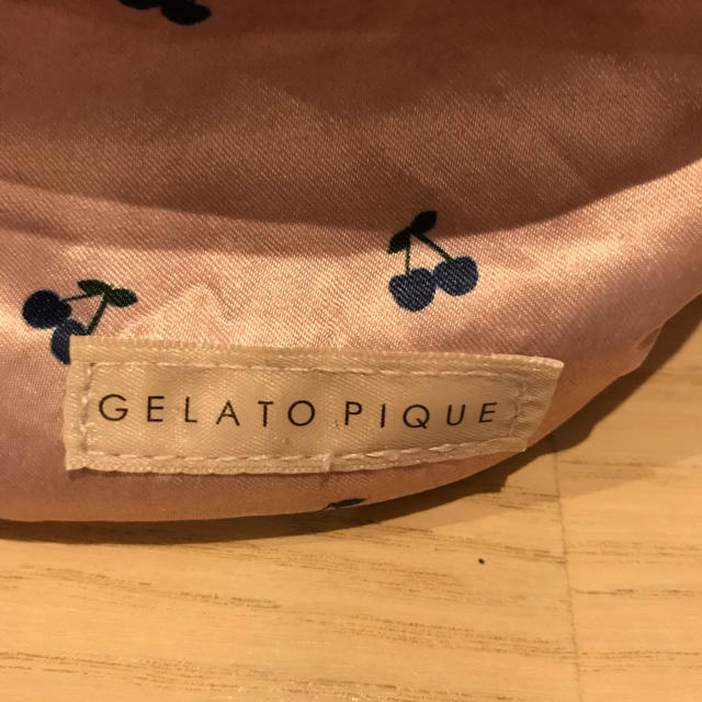 gelato pique(ジェラートピケ)のジェラートピケ  ポーチ 新品未使用 付録 レディースのファッション小物(ポーチ)の商品写真