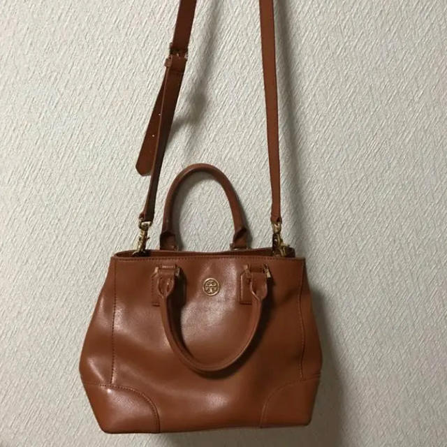 Tory Burch(トリーバーチ)の値下げ！正規品！トリーバーチ　2way bag コンパクトバッグ レディースのバッグ(ショルダーバッグ)の商品写真