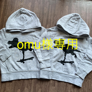 エイチアンドエム(H&M)のH&M☆フード付トレーナー　2枚セット(Tシャツ/カットソー)