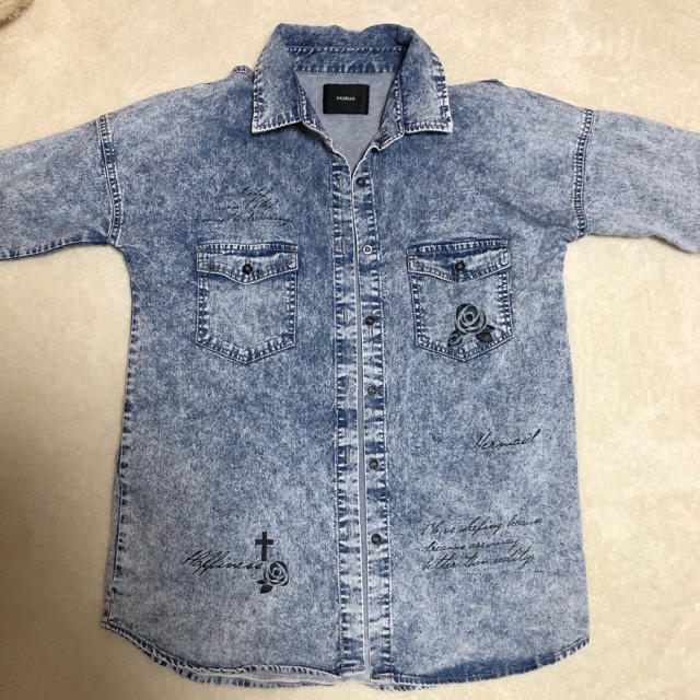 MURUA(ムルーア)のデニムシャツ　ロングシャツ　MURUA レディースのトップス(シャツ/ブラウス(長袖/七分))の商品写真