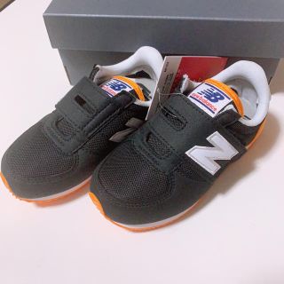 ニューバランス(New Balance)の新品 ニューバランス スニーカー 220 15.0 ブラック キッズ(スニーカー)