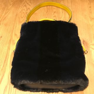 ダイアナ(DIANA)のDIANA👜ストラップ付ファートートバッグ　未使用(トートバッグ)