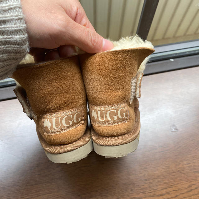 UGG(アグ)の子供ugg  キッズ/ベビー/マタニティのベビー靴/シューズ(~14cm)(その他)の商品写真