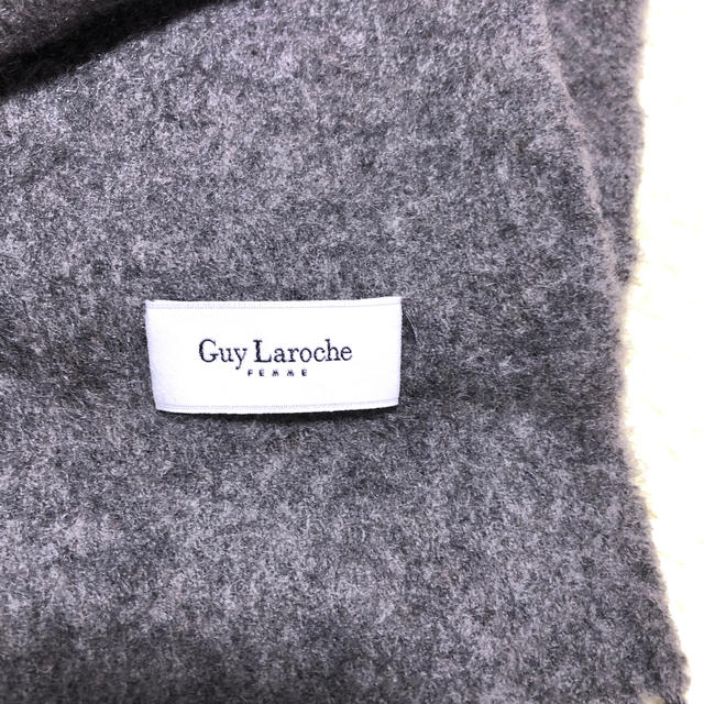 Guy Laroche(ギラロッシュ)のマフラー レディースのファッション小物(マフラー/ショール)の商品写真