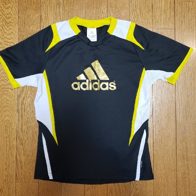 adidas(アディダス)のアディダス Tシャツ キッズ/ベビー/マタニティのキッズ服男の子用(90cm~)(Tシャツ/カットソー)の商品写真