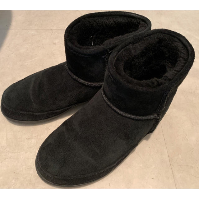 Minnetonka(ミネトンカ)のミネトンカ ムートンブーツ ショートブーツ ブラック US6 レディースの靴/シューズ(ブーツ)の商品写真