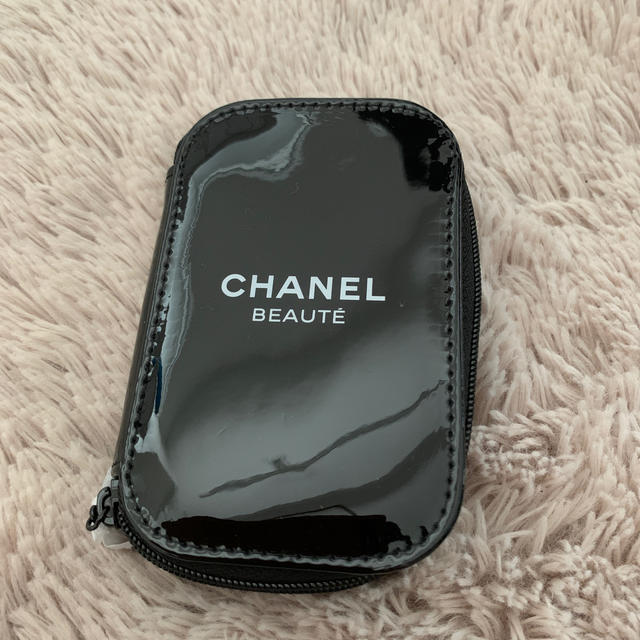 CHANEL(シャネル)のシャネル　ノベルティ　ネイルケアセット　サンプル3種類 エンタメ/ホビーのコレクション(ノベルティグッズ)の商品写真