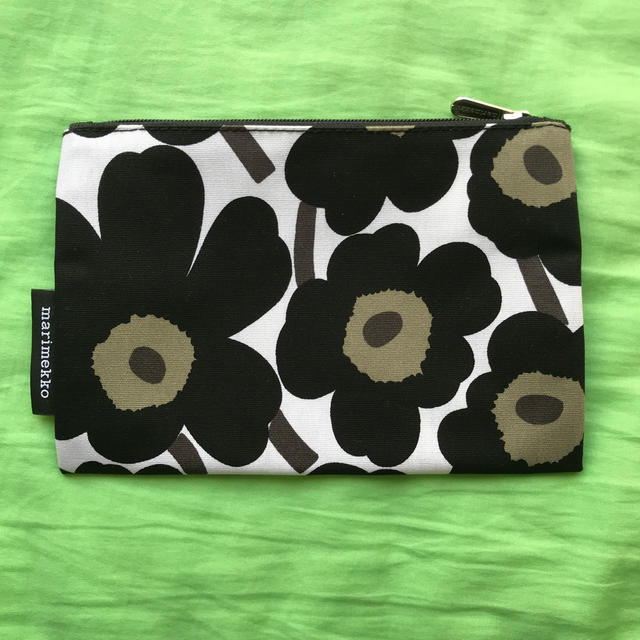 marimekko(マリメッコ)のmarimekko ポーチ レディースのファッション小物(ポーチ)の商品写真