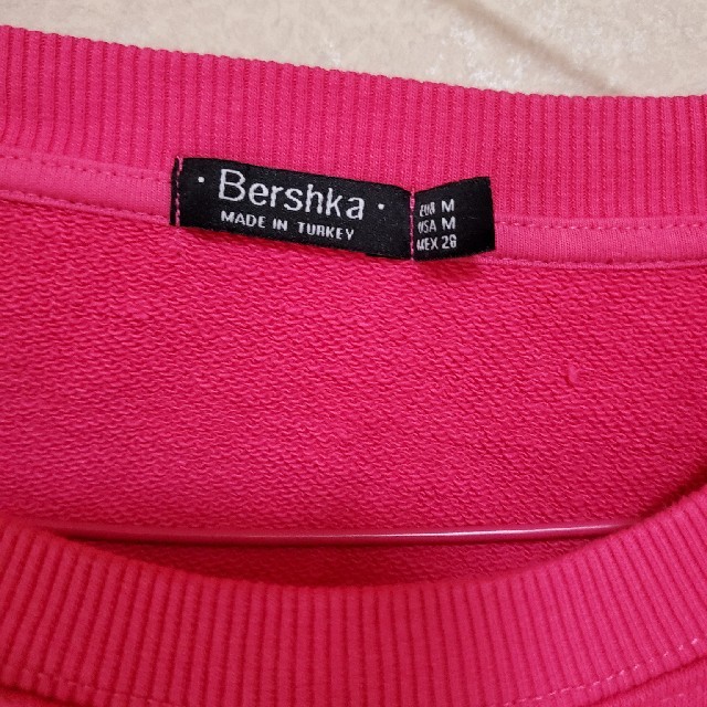 Bershka(ベルシュカ)のBershka　トレーナー レディースのトップス(トレーナー/スウェット)の商品写真