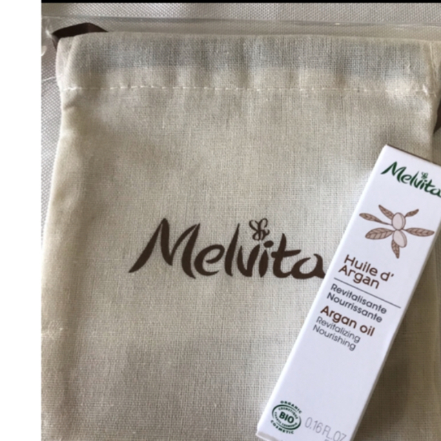 Melvita(メルヴィータ)のメルビータサンプル付き6点 コスメ/美容のボディケア(ハンドクリーム)の商品写真