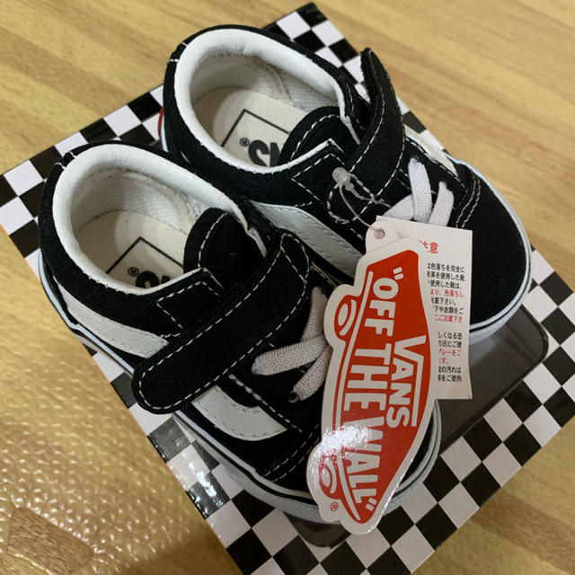 新品✨未使用 VANSバンズ オールドスクール ベビー12センチ | フリマアプリ ラクマ