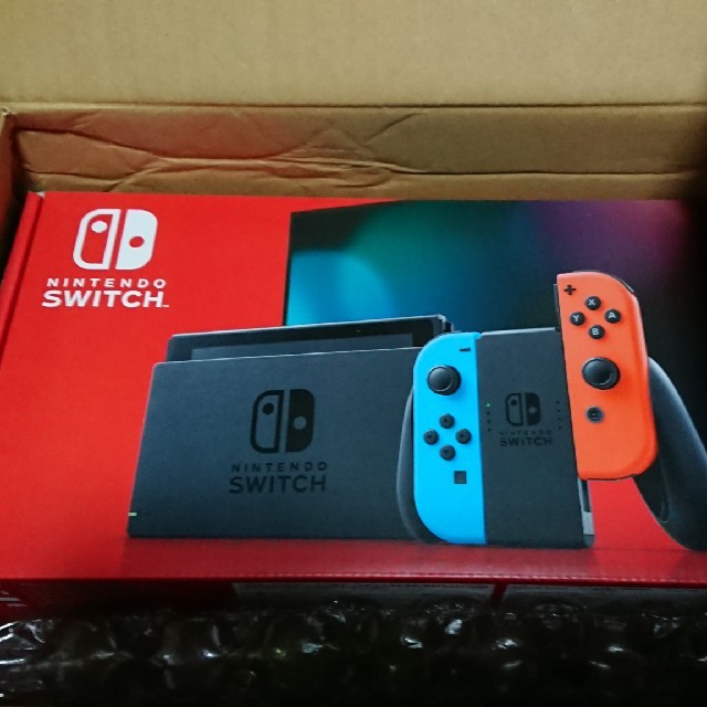 新品 新型スイッチ 任天堂 switch ネオンブルー ネオンレッド