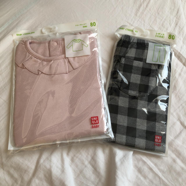 UNIQLO(ユニクロ)の送料込　新品未使用　UNIQLO トップス レギンス　80 キッズ/ベビー/マタニティのベビー服(~85cm)(パンツ)の商品写真