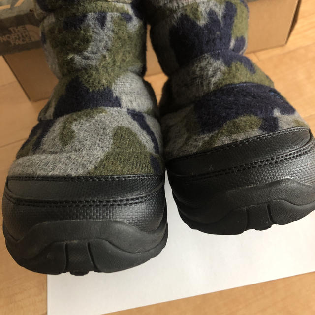 THE NORTH FACE(ザノースフェイス)のノースフェイス ヌプシ  ウール　カモフラ　19cm キッズ/ベビー/マタニティのキッズ靴/シューズ(15cm~)(ブーツ)の商品写真