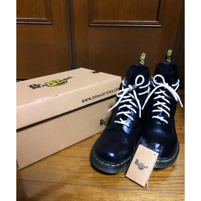 Dr.Martens 8ホール