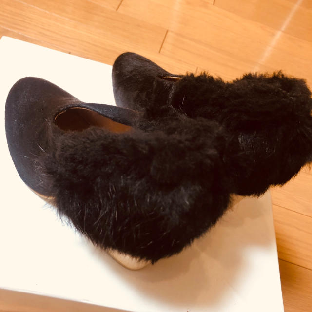 fur fur(ファーファー)のFURFUR ラビットファー×ハラコパンプス レディースの靴/シューズ(ハイヒール/パンプス)の商品写真