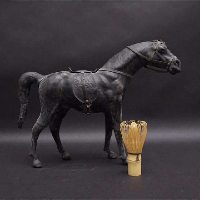 皮造 革造 リアルな馬 ホース ハンドメイド オブジェ 置物 革製品 古美術品