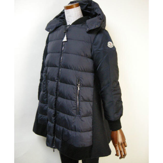 MONCLER(モンクレール)のモンクレール ブロワblois ダウン新品タグ付き12A レディースのジャケット/アウター(ダウンコート)の商品写真