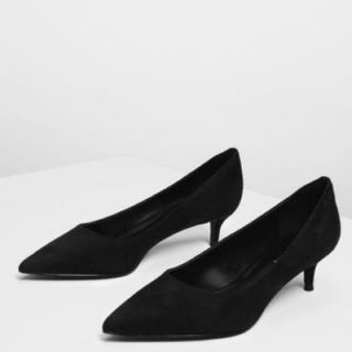 チャールズアンドキース(Charles and Keith)の【Charles & Keith】ポインテッドトゥ パンプス ブラック スエード(ハイヒール/パンプス)