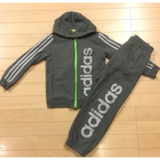 アディダス(adidas)の【冬にオススメ】 adidas  130㎝  上下セット【グレー、used】(その他)