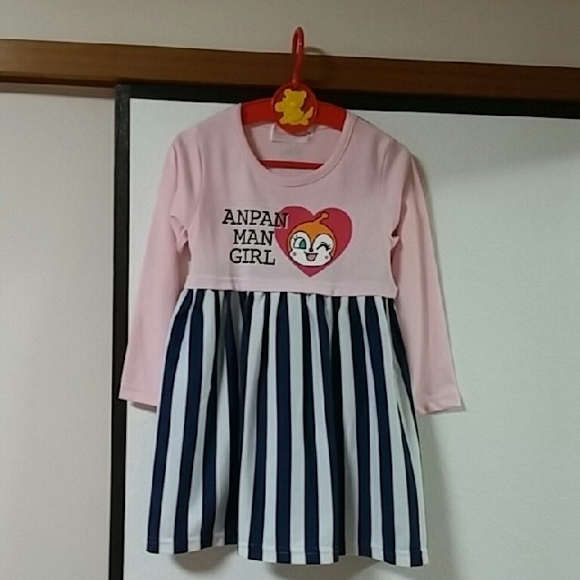 アンパンマン(アンパンマン)のアンパンマン ドキンちゃんワンピース キッズ/ベビー/マタニティのキッズ服女の子用(90cm~)(ワンピース)の商品写真