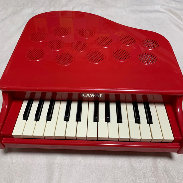 KAWAI ミニピアノ　赤 キッズ/ベビー/マタニティのおもちゃ(楽器のおもちゃ)の商品写真