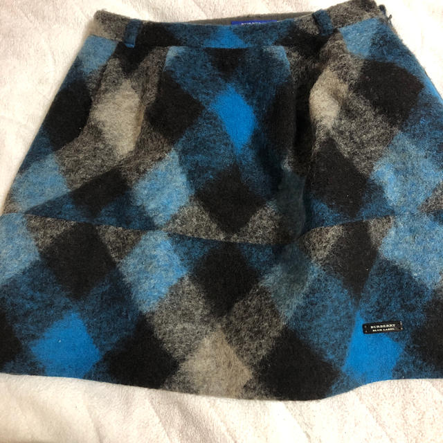 BURBERRY BLUE LABEL(バーバリーブルーレーベル)のバーバリー ブルーレーベル レディースのスカート(ミニスカート)の商品写真