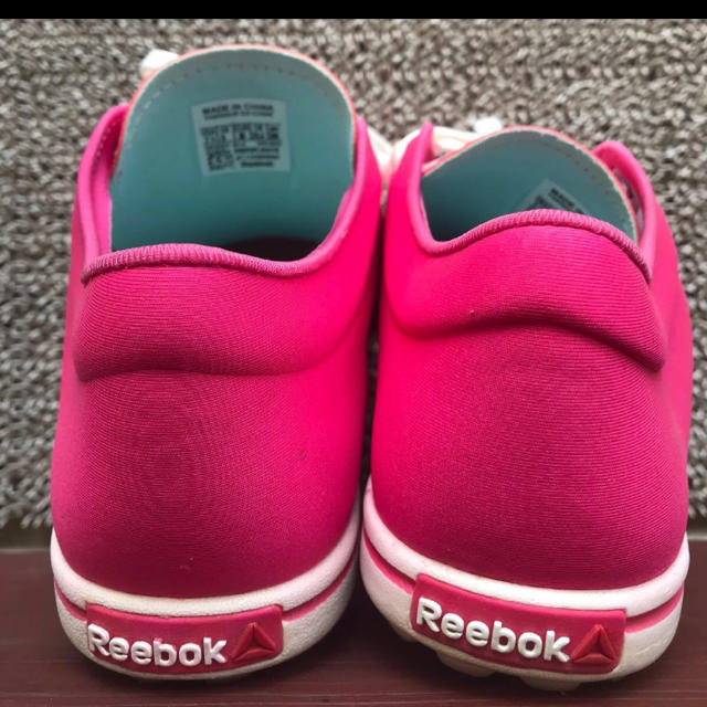 Reebok(リーボック)のReebok スカイスケープ レディースの靴/シューズ(スニーカー)の商品写真