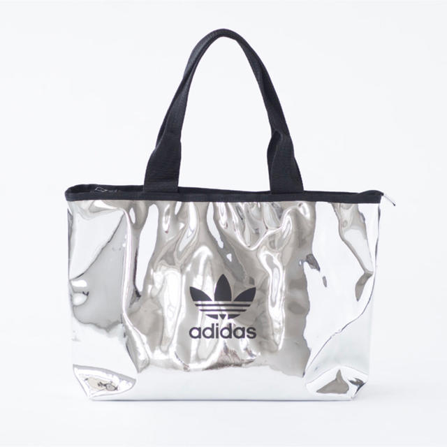 adidas(アディダス)のadidas トートバッグ　シルバー 【正規品】新品未使用  レディースのバッグ(トートバッグ)の商品写真