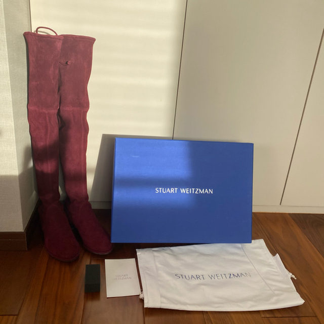 Stuart Weitzman(スチュワートワイツマン)の【美品】スチュワートワイツマン　ローランド　ニーハイ　ブーツ　23.5 レディースの靴/シューズ(ブーツ)の商品写真