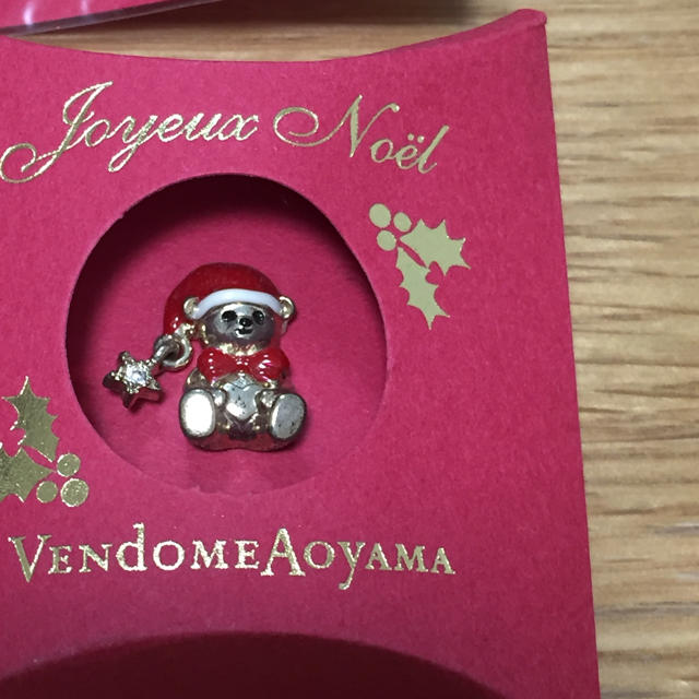 Vendome Aoyama(ヴァンドームアオヤマ)の★新品★ ヴァンドーム青山 ピンバッチ クリスタルのみ エンタメ/ホビーのアニメグッズ(バッジ/ピンバッジ)の商品写真