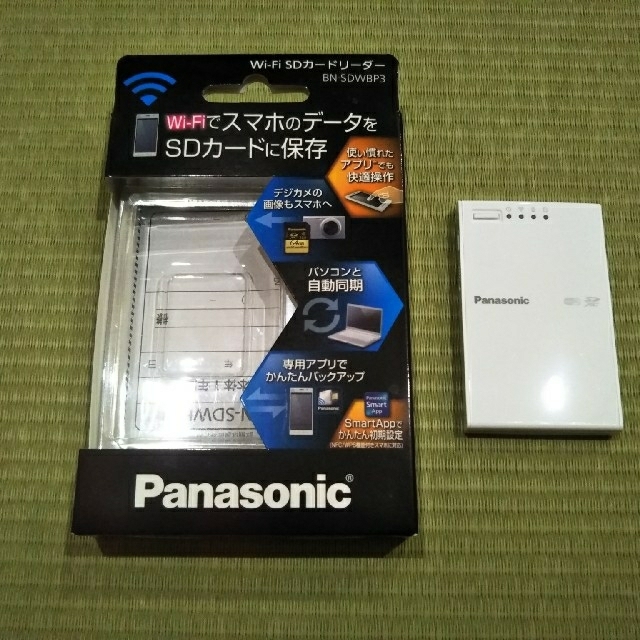 Panasonic(パナソニック)のPanasonic　Wi-Fi　SDカードリーダー　BN-SDWBP3　 スマホ/家電/カメラのスマホアクセサリー(その他)の商品写真