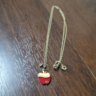 りんご　ネックレス　林檎　アップル　イニシャル　m(ネックレス)
