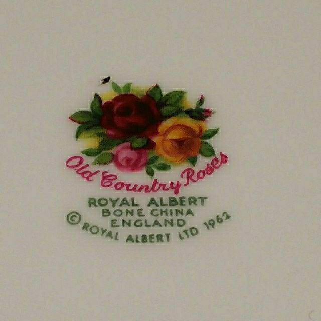 ROYAL ALBERT(ロイヤルアルバート)の  RoyalAlbert ケーキ プレート 5枚 インテリア/住まい/日用品のキッチン/食器(食器)の商品写真