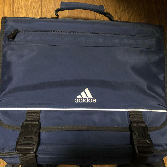 adidas(アディダス)の【値下げ】アディダス　スクールバック キッズ/ベビー/マタニティのこども用バッグ(レッスンバッグ)の商品写真