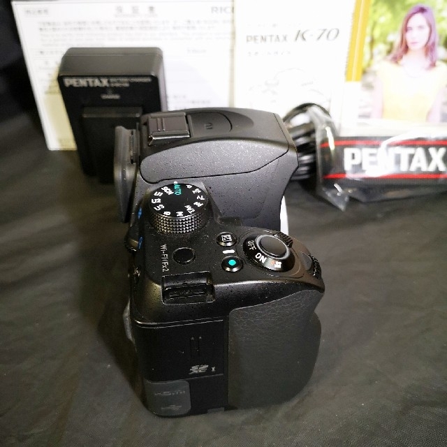 PENTAX(ペンタックス)のPENTAX K70 ボディ スマホ/家電/カメラのカメラ(デジタル一眼)の商品写真