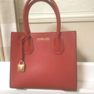 マイケルコース(Michael Kors)のMICHEAL KORS バッグ 赤(ハンドバッグ)