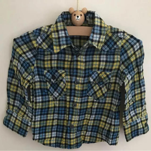 BeBe(ベベ)のBEBE べべ チェック シャツ 90 キッズ/ベビー/マタニティのキッズ服男の子用(90cm~)(Tシャツ/カットソー)の商品写真