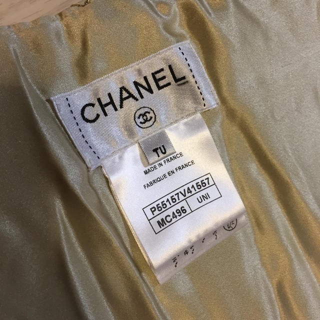 CHANEL(シャネル)のあん様  専用‼️極美品 CHANEL  2016年 ストールマフラー レディースのファッション小物(マフラー/ショール)の商品写真