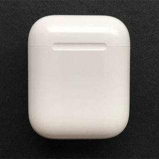 アップル(Apple)のAirPods with Charging Case 第二世代(ヘッドフォン/イヤフォン)
