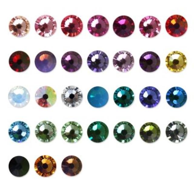 新品 スワロフスキークリスタル 1,440PCS入り SS9 コスメ/美容のベースメイク/化粧品(その他)の商品写真