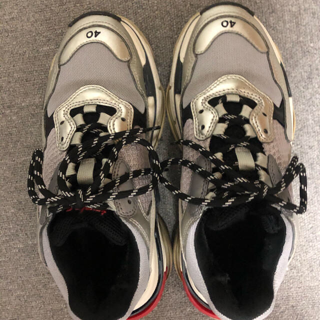 Balenciaga(バレンシアガ)のBALENCIAGA triple s メンズの靴/シューズ(スニーカー)の商品写真