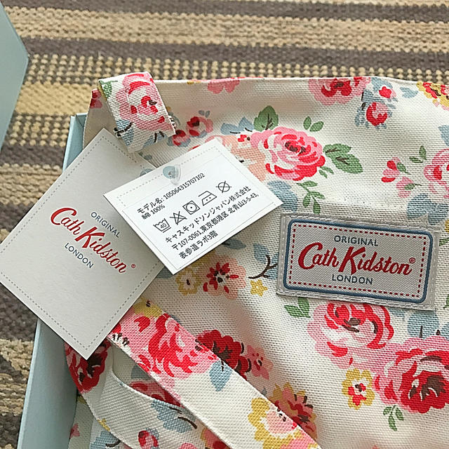 Cath Kidston(キャスキッドソン)の日曜日まで値下げ★Cath Kidston フリルエプロン レディースのレディース その他(その他)の商品写真